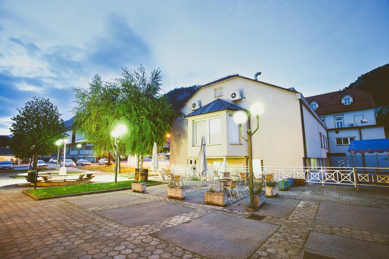 Hotel & Hostel Marenberg Radlje Radlje ob Dravi Exterior photo